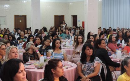 Cerca de 320 mulheres participam de chá na IEAD