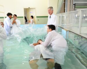 IEAD realiza o último batismo de 2022