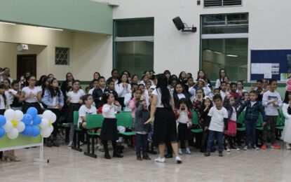 Cerca de 120 crianças formam coro em Artur Nogueira